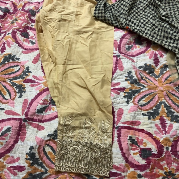 Pakistani Dress new size small - Picture 6 of 8